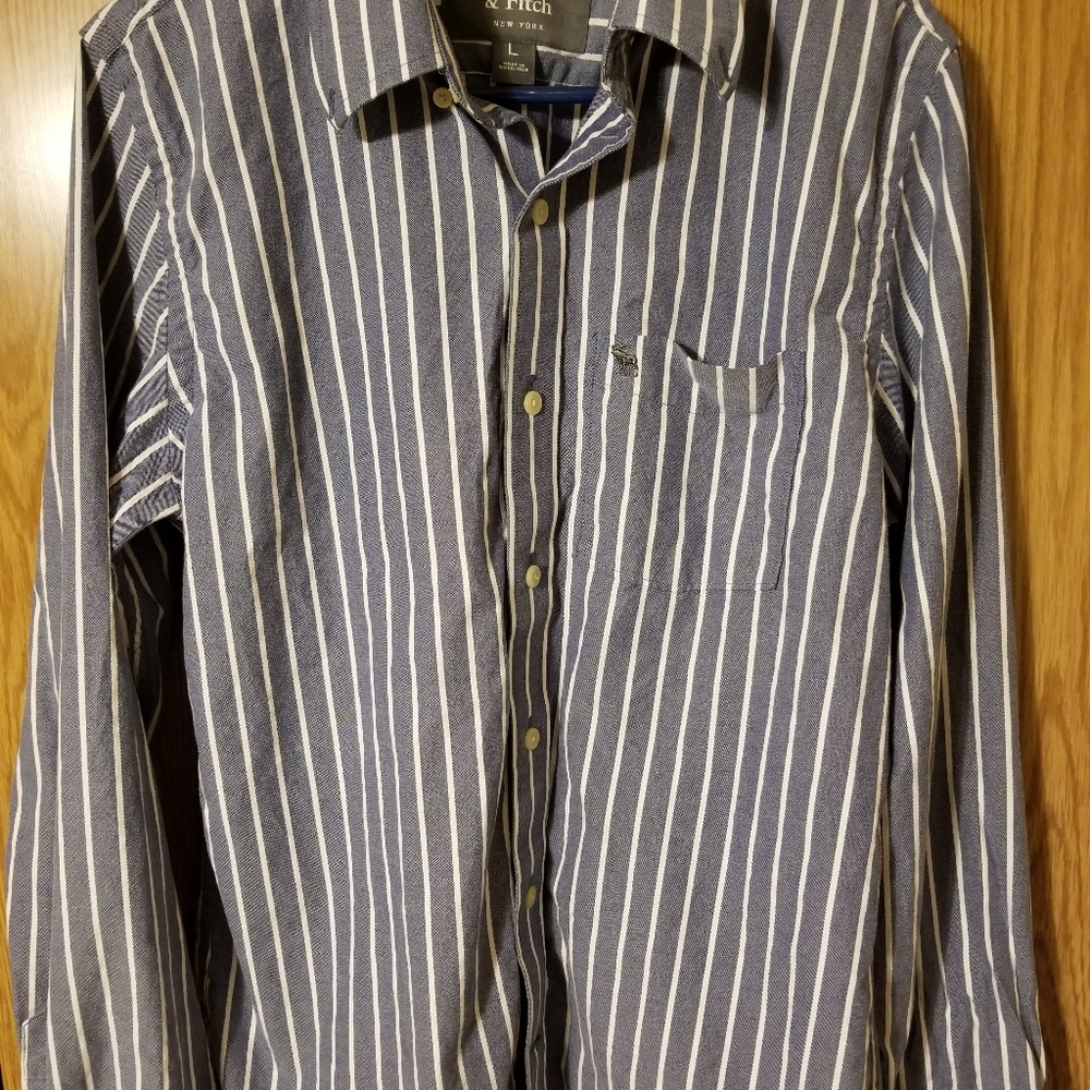 Men's Abercrombie and Fitch long sleeve shirt